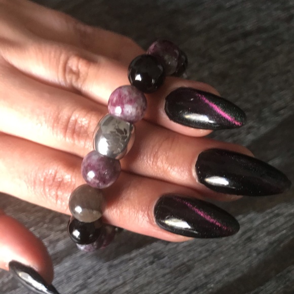 CSL Presents The “Heart Guard” Piece - Picture 2 of 3